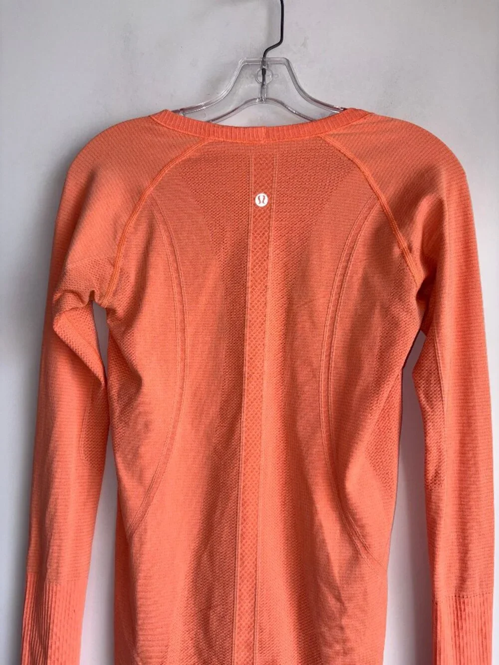 LULULEMON Swiftly Tech Long Sleeve Size 8